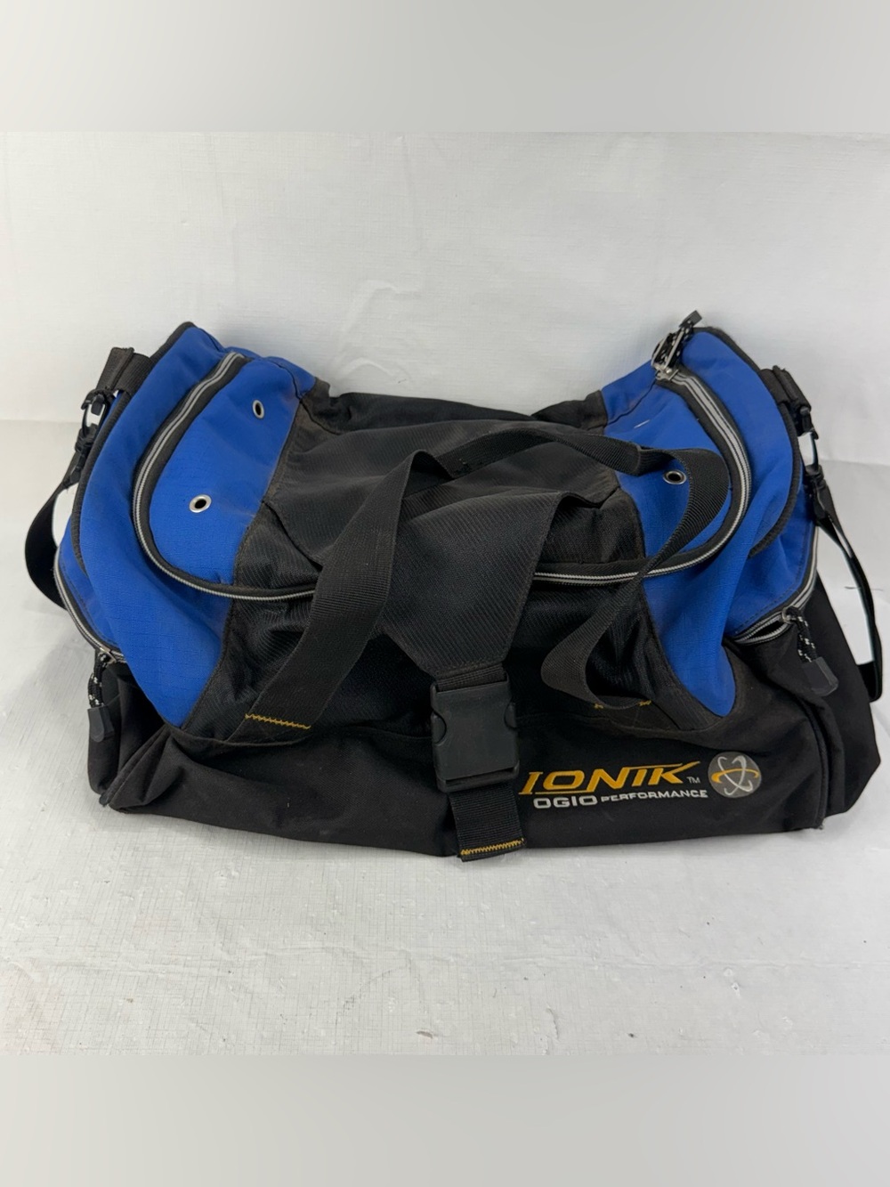 OGIO 3400 Cubic Inch Fast Forward Duffel Performance Blue Black